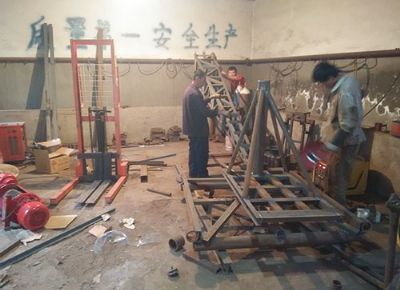 點擊查看詳細信息<br>標題：華友機械多用途吊J 閱讀次數(shù)：8006