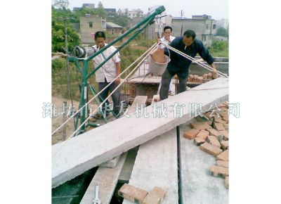 點擊查看詳細信息<br>標題：濰坊華友機械建筑小吊機 閱讀次數：5352